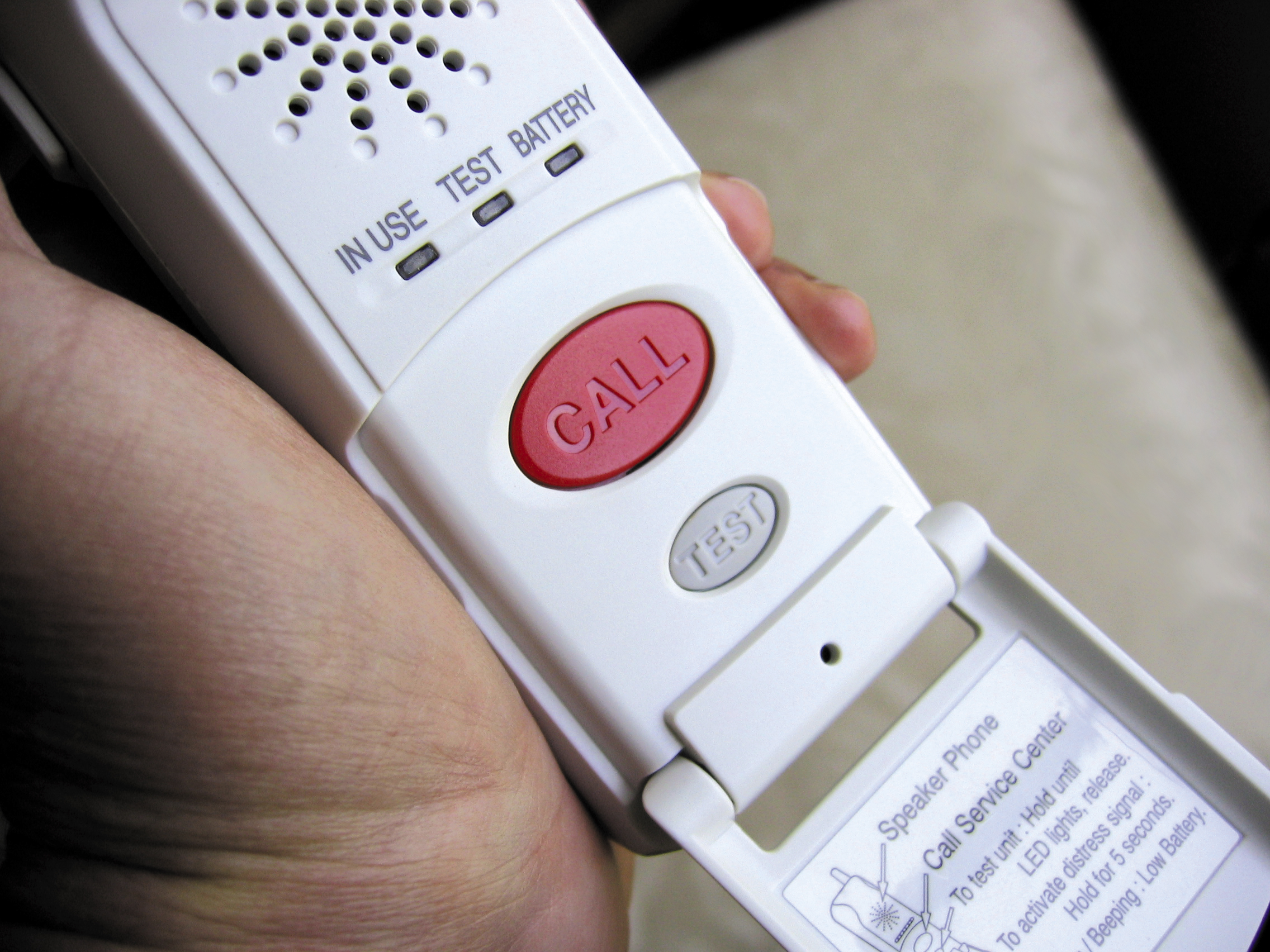 New One Button Cell Phone For Seniors Makes A Perfect Holiday Gift For