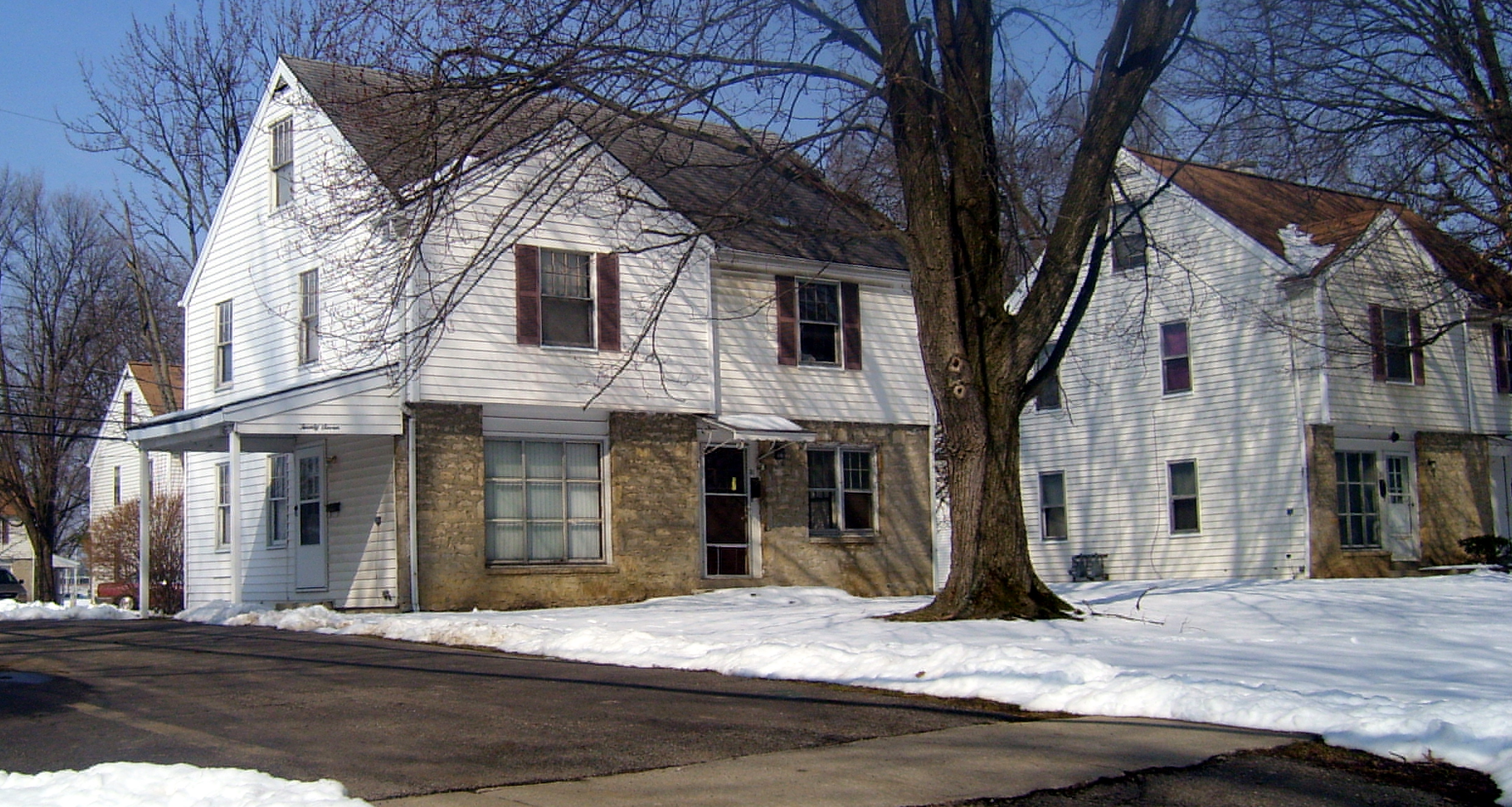 Gryphon Realty Announces CourtOrdered Condominium Auction