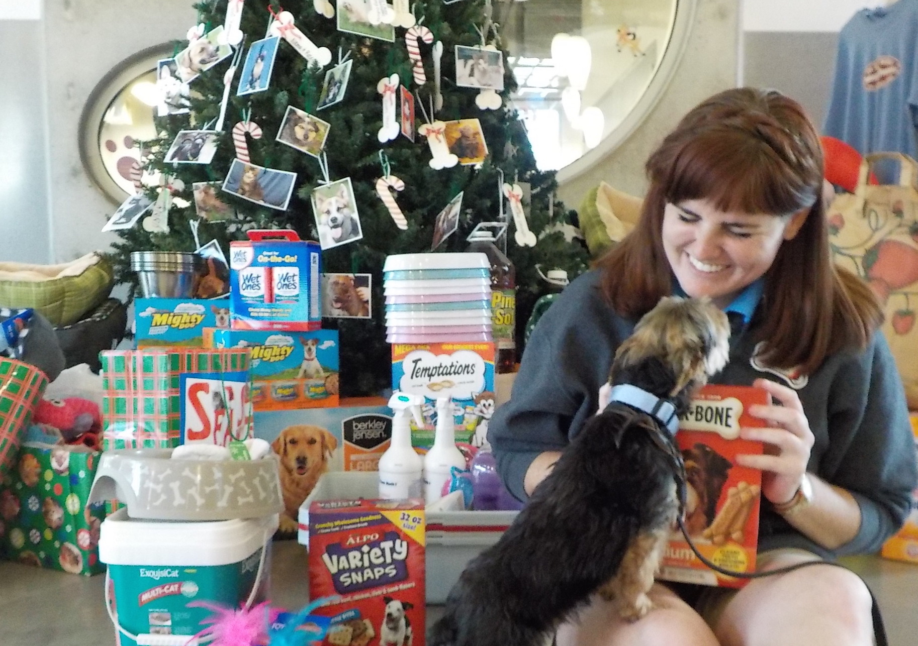 Best Friends Pet Care Angel Tree Campaign Raises 25,000 for Homeless