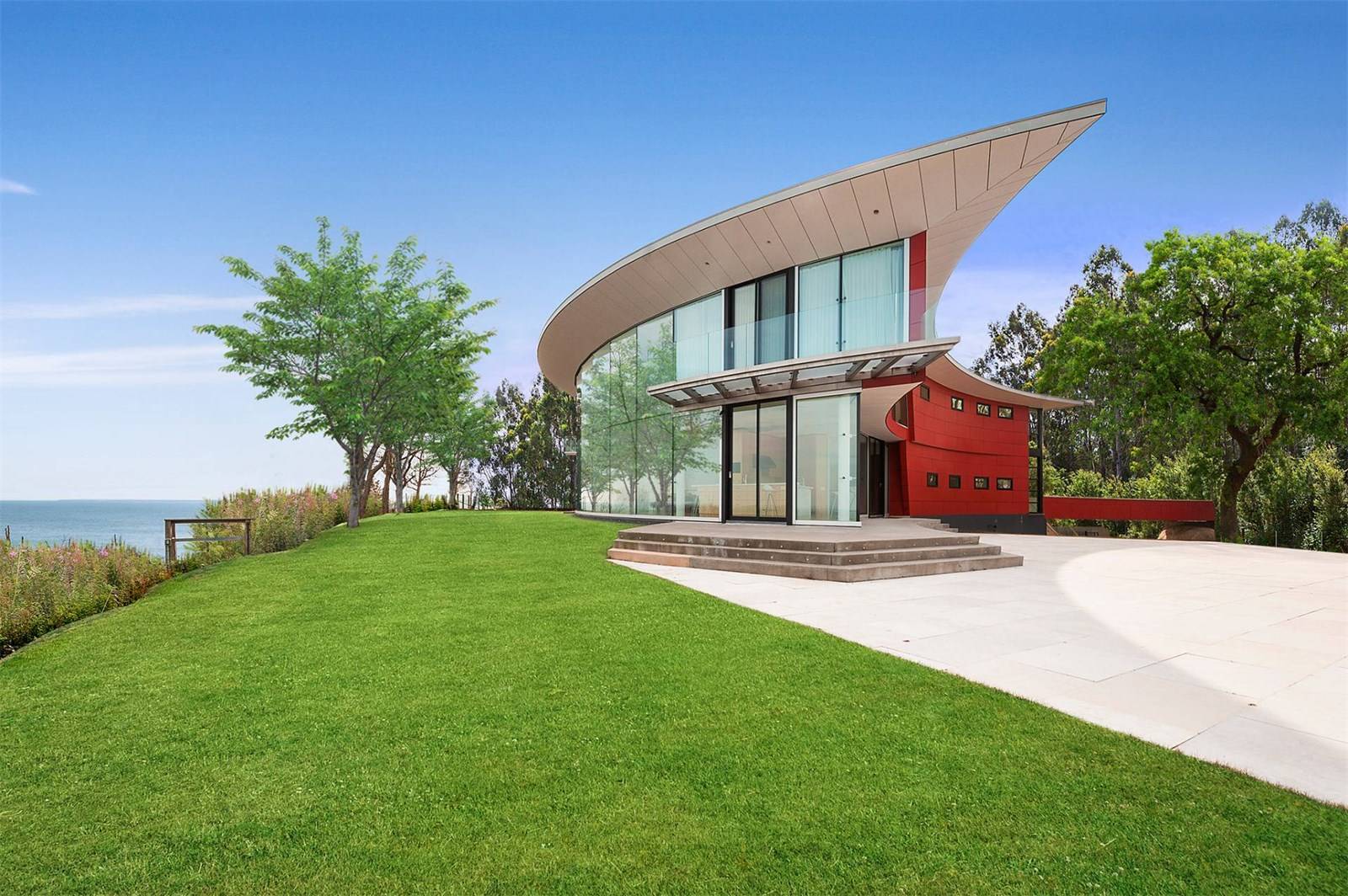 Penelope Moore Announces First Offering to Rent Modern Waterfront on