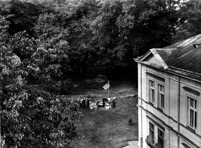 [Photo] View of US Consulate, Warsaw, Poland, Sep 1939 World War II