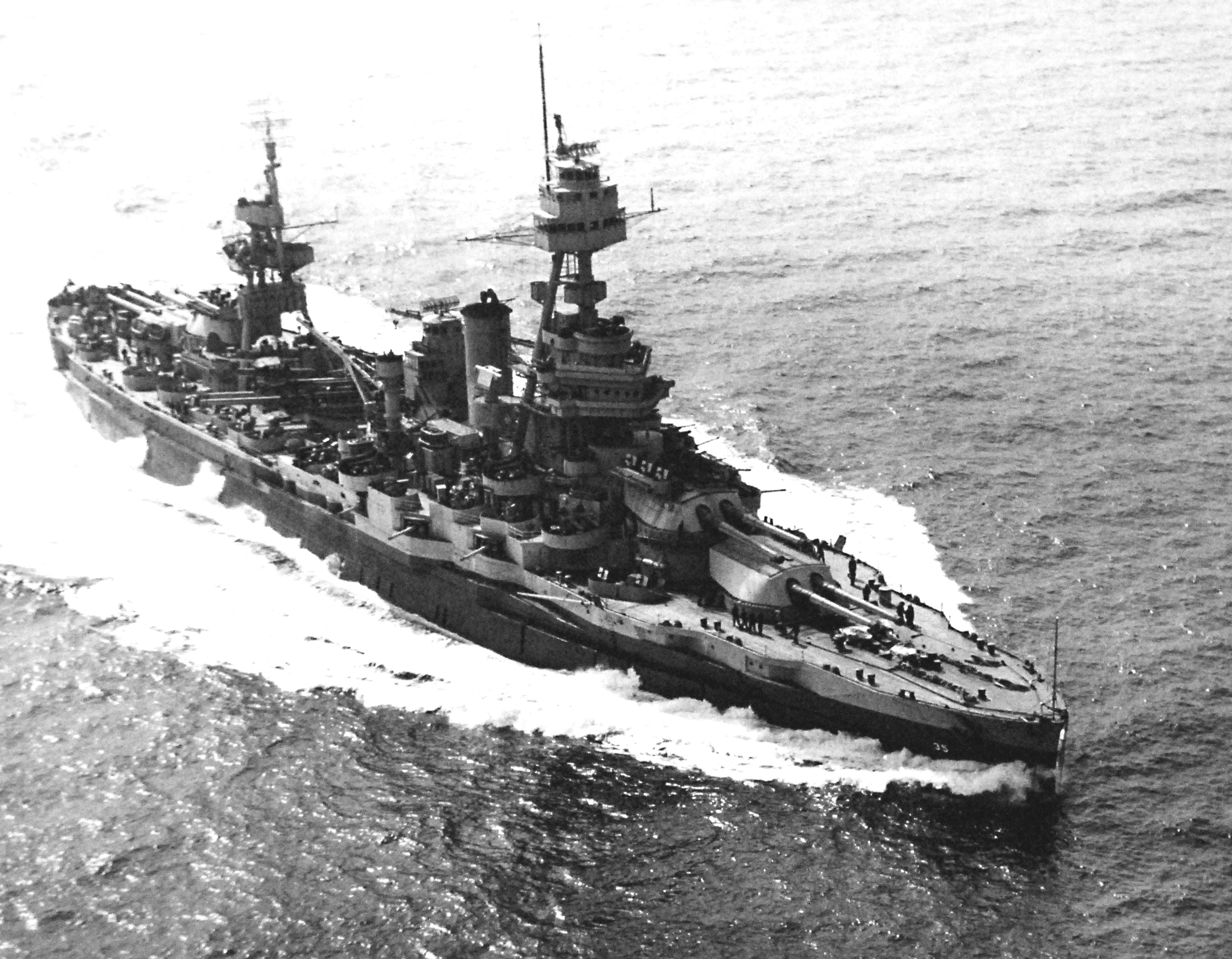 [Photo] Battleship USS Texas in the Atlantic steaming from Casco Bay