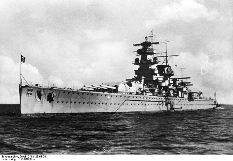 [Photo] German pocket battleship Admiral Graf Spee in port, 1936