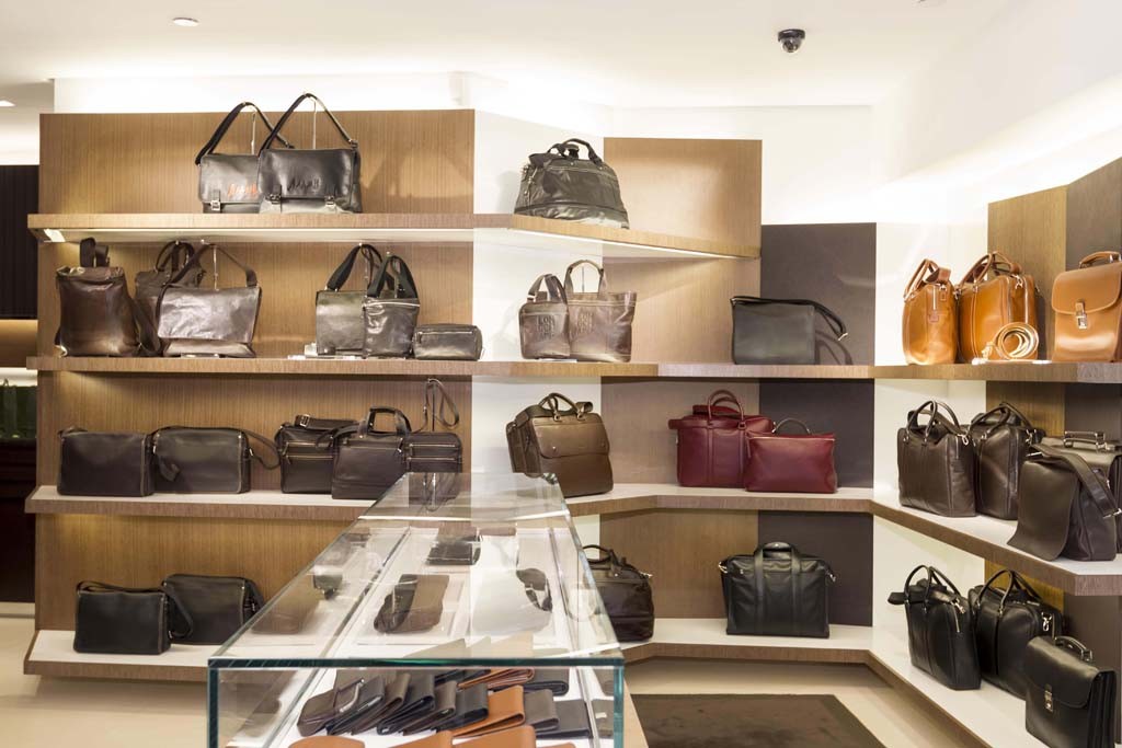 Longchamp’s Hong Kong Unit Bows