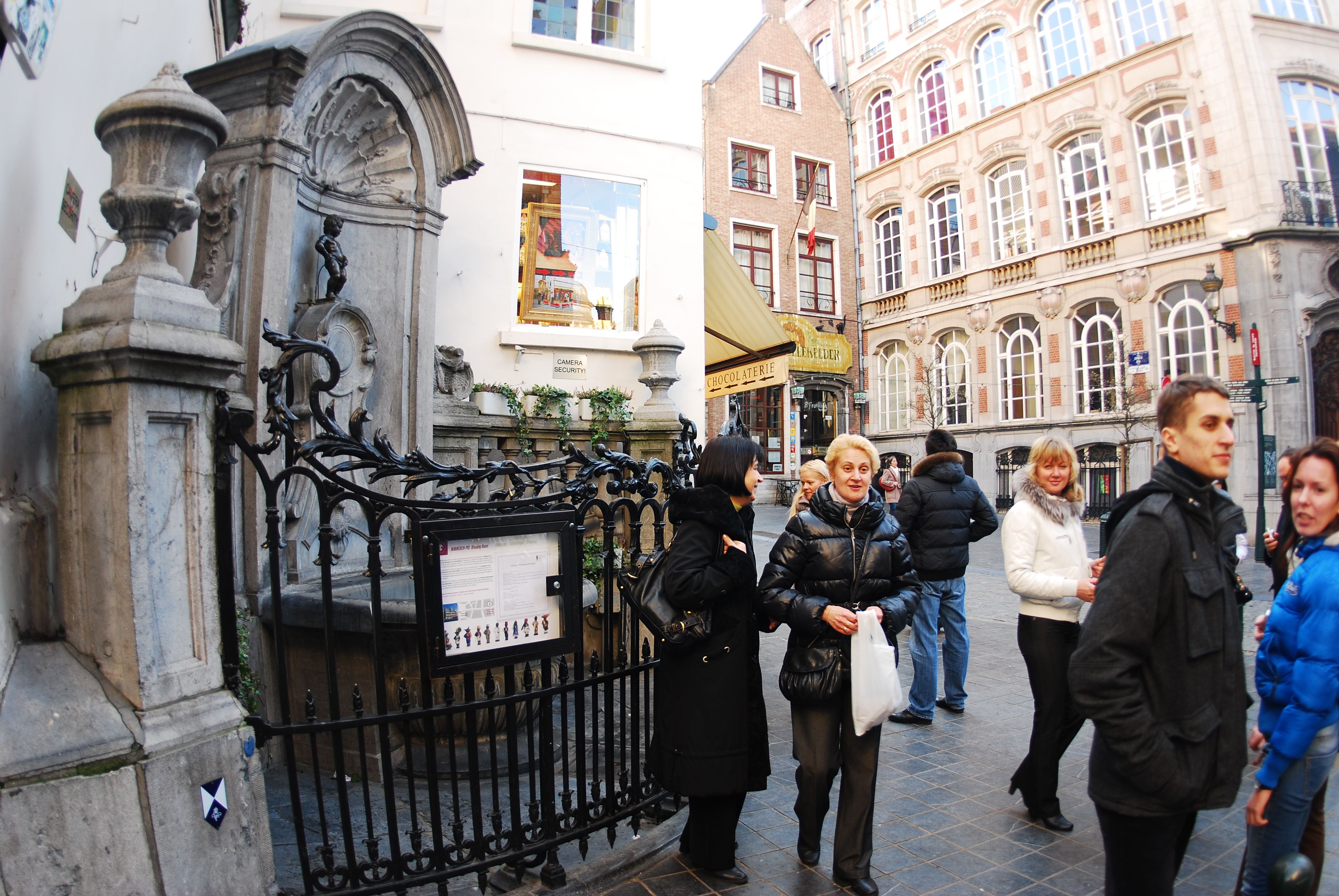 Brussels' Manneken-Pis Becomes Unusual Fashion Icon – Wwd