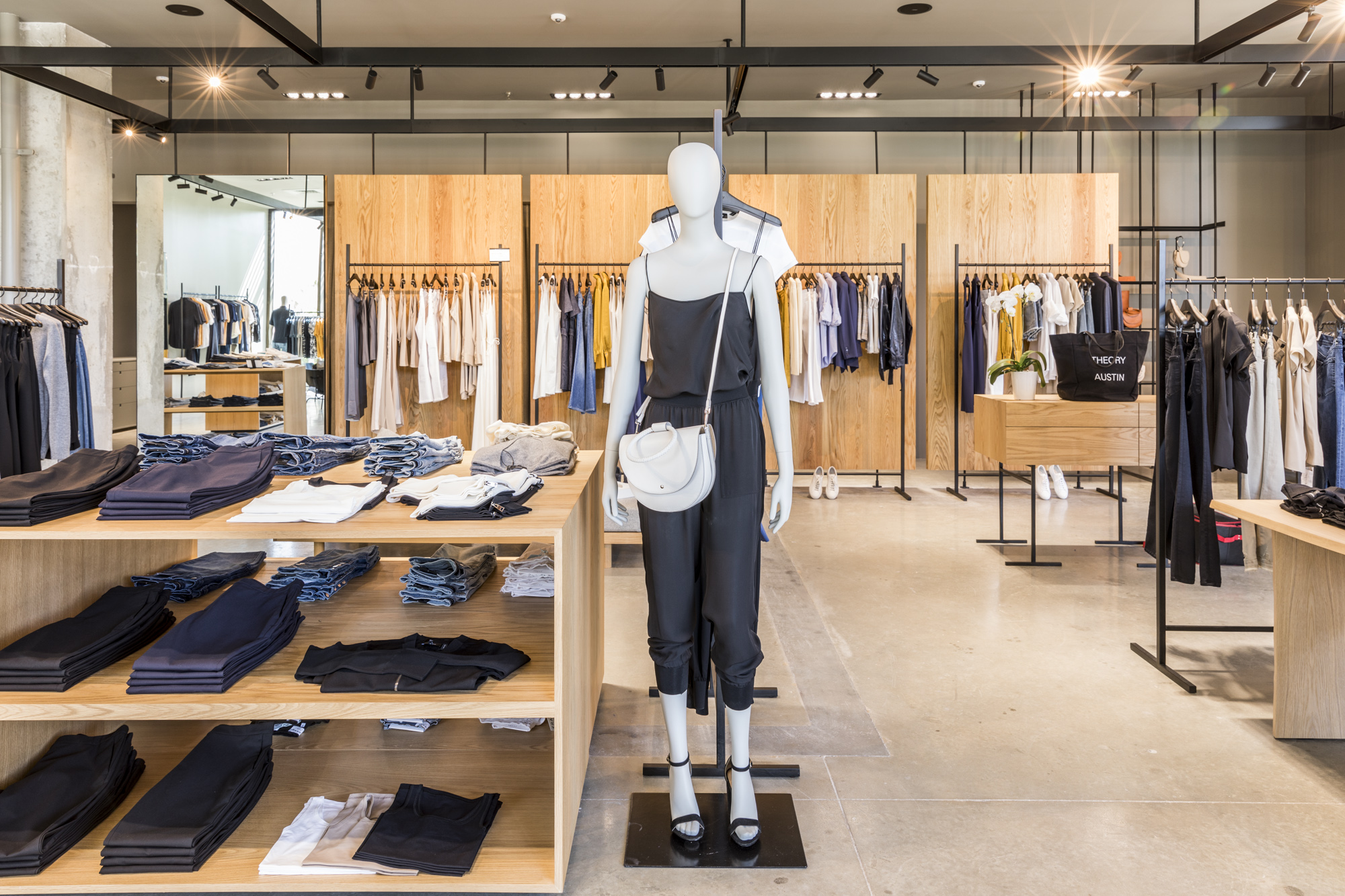 Theory to Open Freestanding Store in Austin, Tex.
