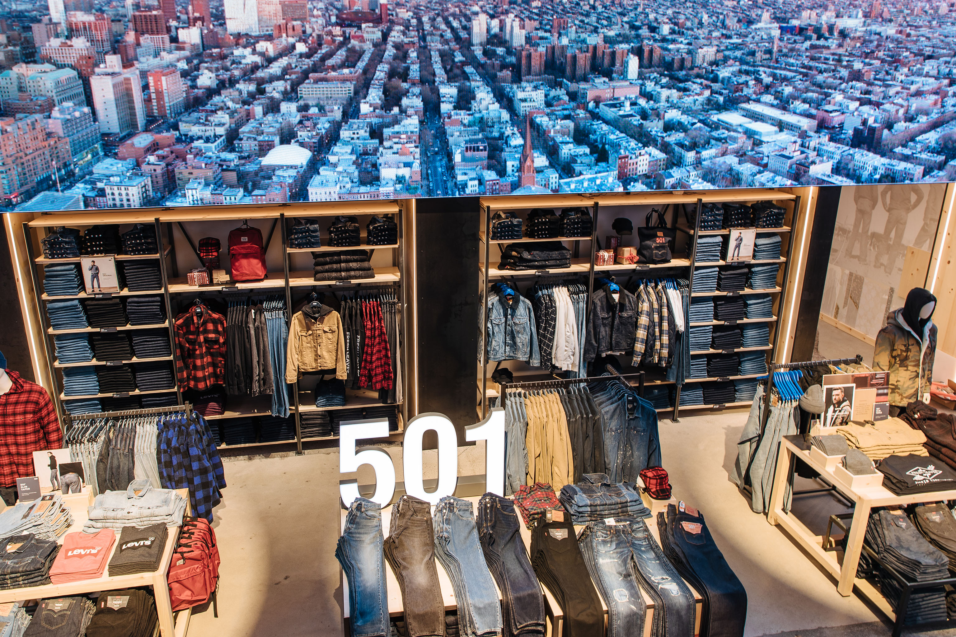 Levi's Opens Its Largest Store In The World In Times Square vlr.eng.br