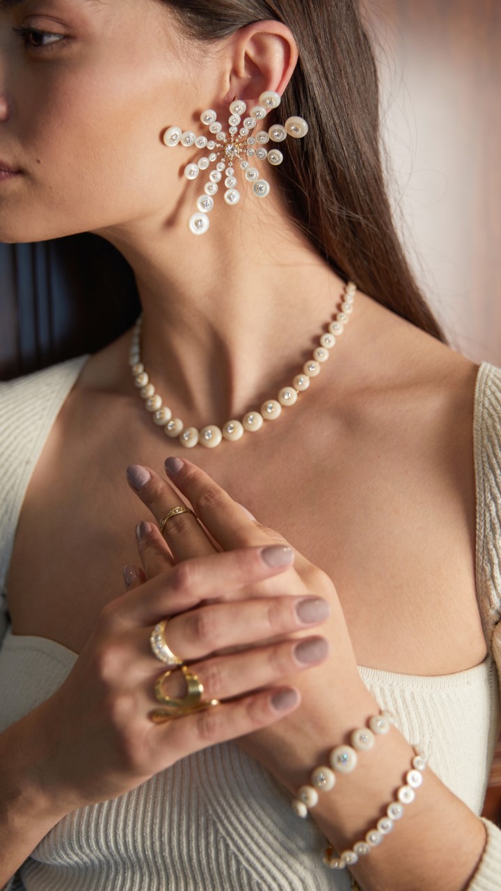 How to Sell Fine Jewelry During Lockdown? Get Social — and Creative