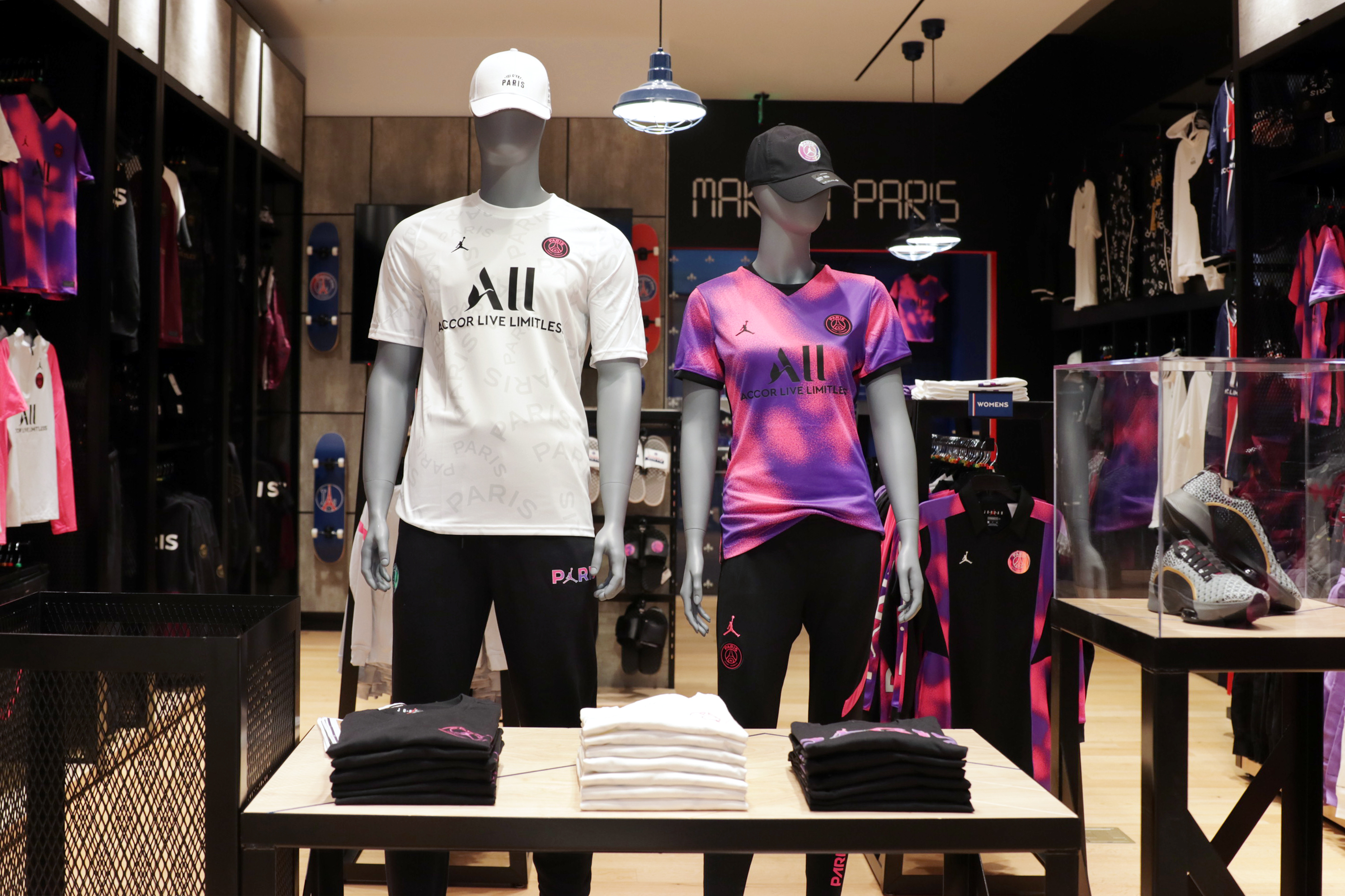 Fanatics To Open Paris Saint-Germain Store In L.a. – Wwd