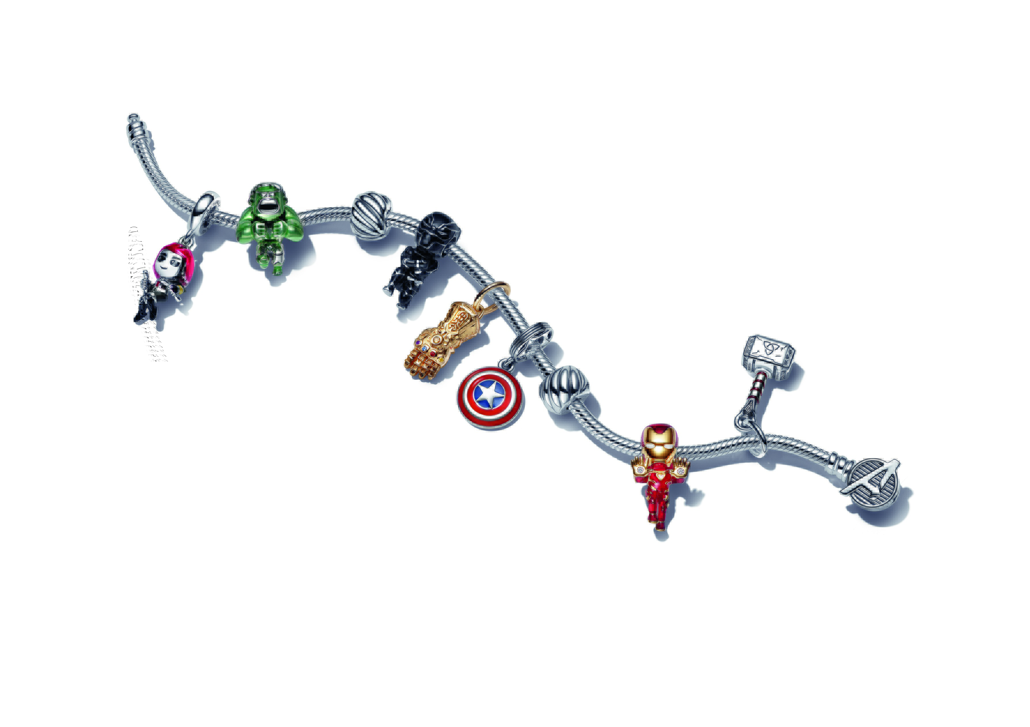 Lous List 2023 Inst Fashion Scoops: Pandora's Marvel-Lous Collection, A New Dior Book – Wwd