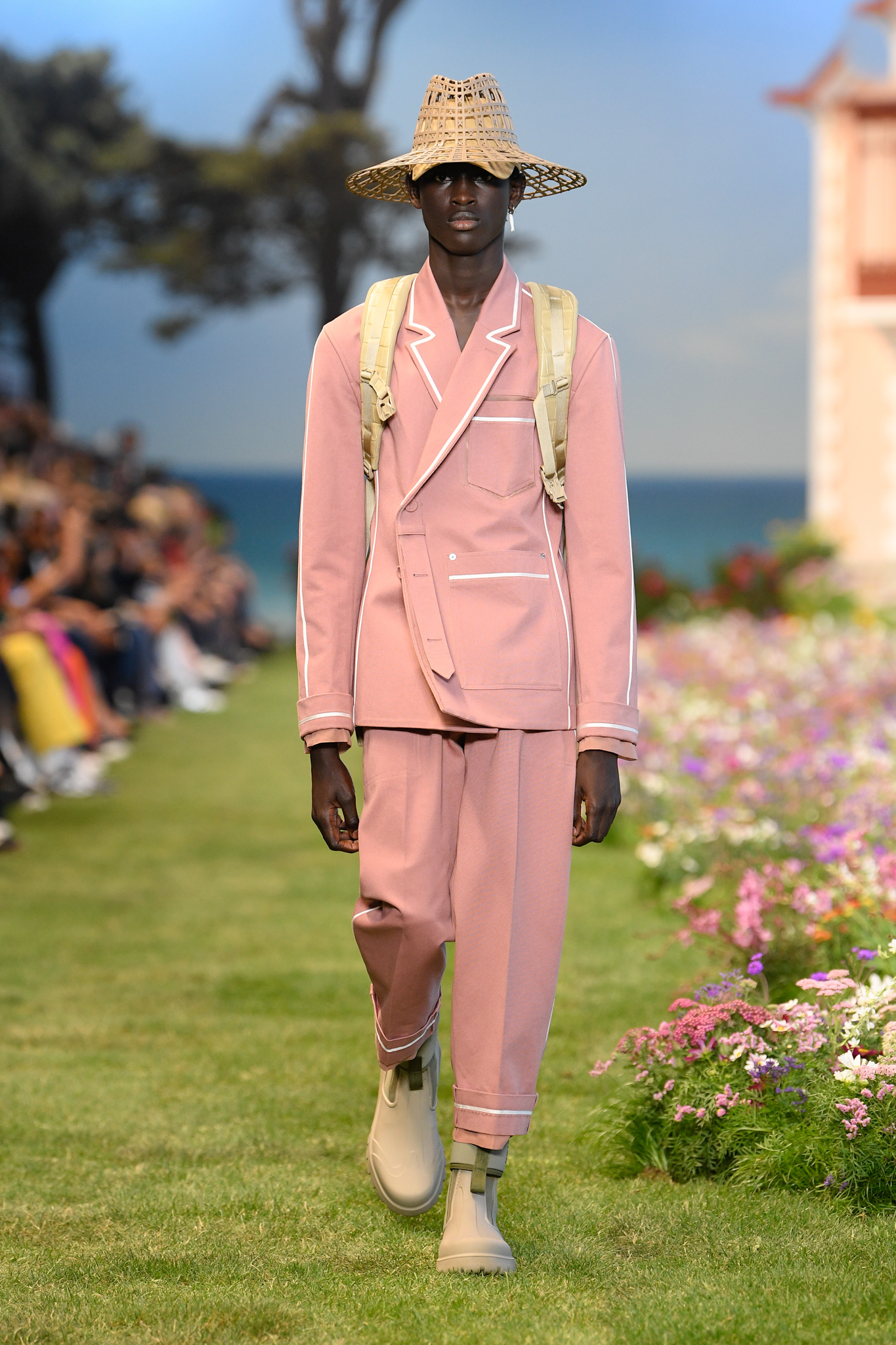 Men's Spring 2023 Fashion Trend Relaxed Suiting