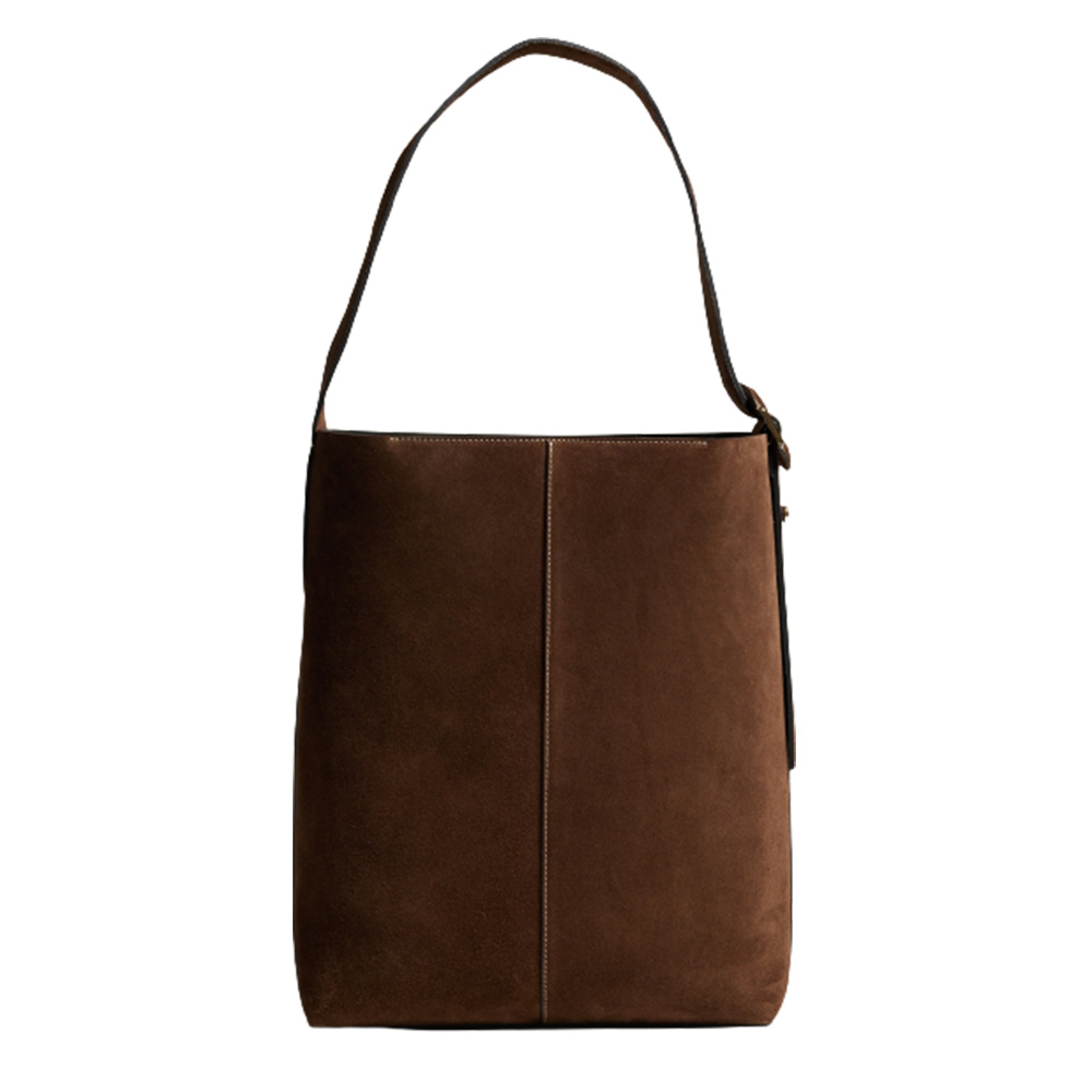 TikTok Is Obsessed With Banana Republic's Vida Tote Bag — Here's Why.