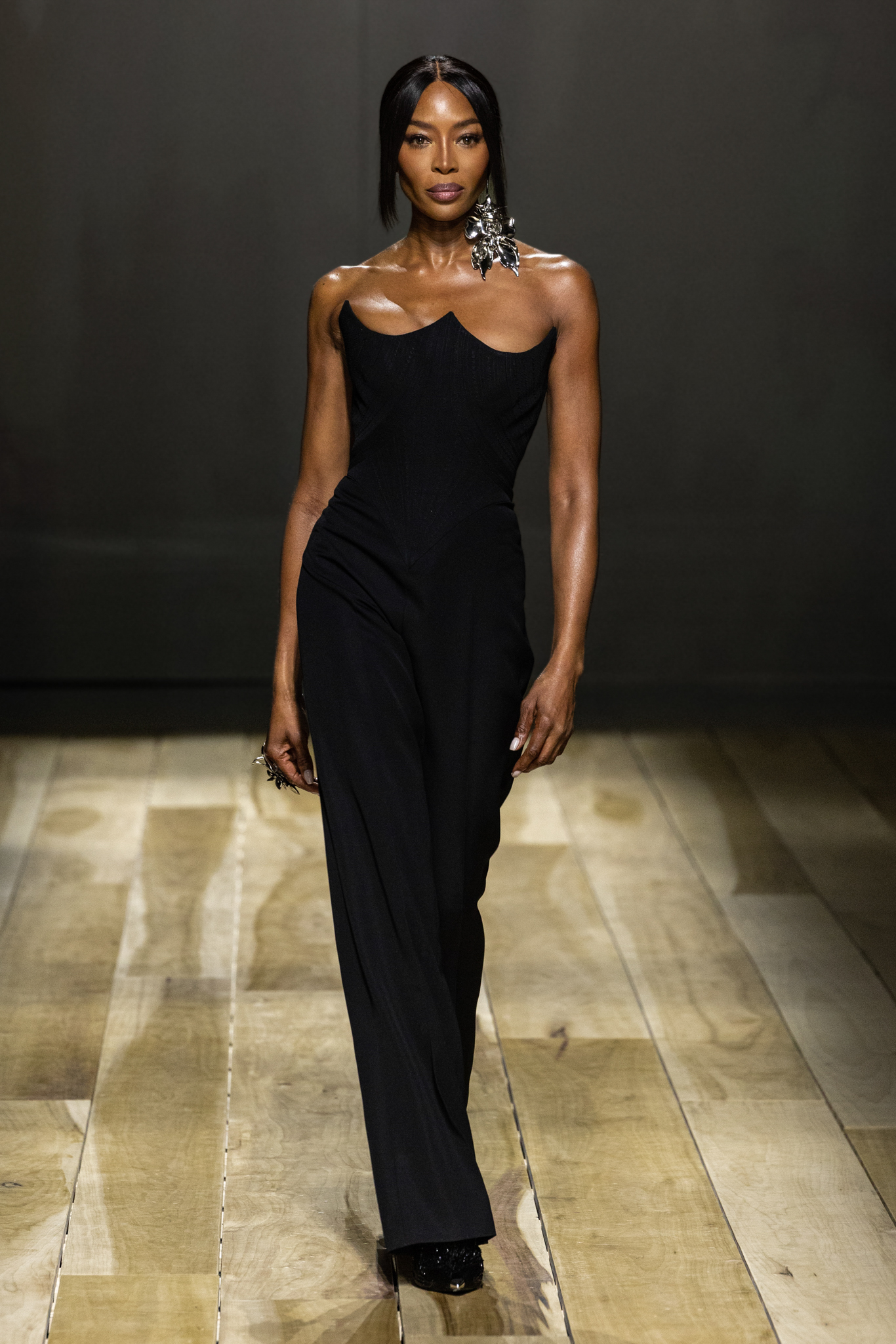 Alexander McQueen RTW Fall 2023 [PHOTOS] WWD