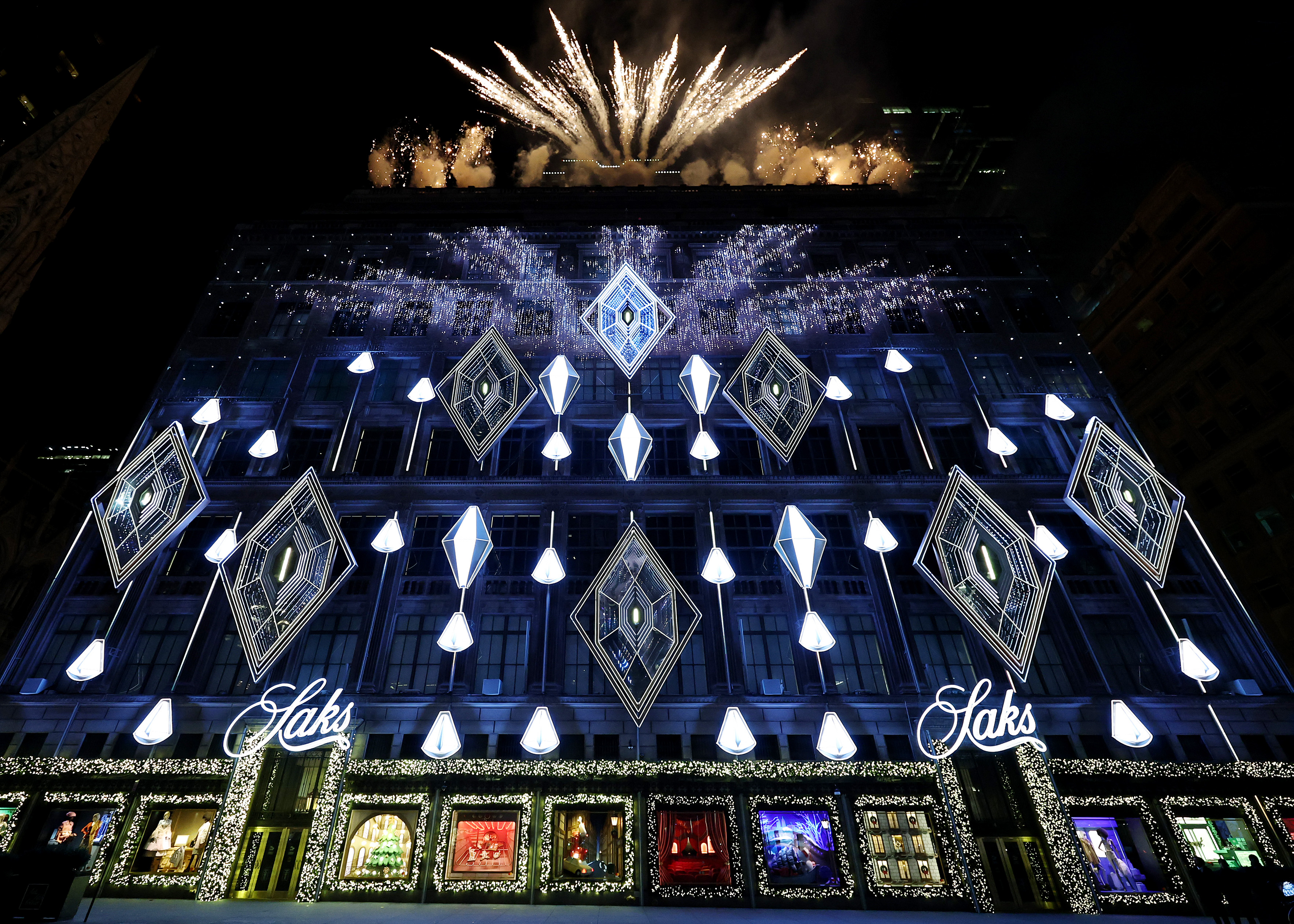 Saks Fifth Avenue Illuminates New York With Festive Holiday Windows and Dazzling Light Show