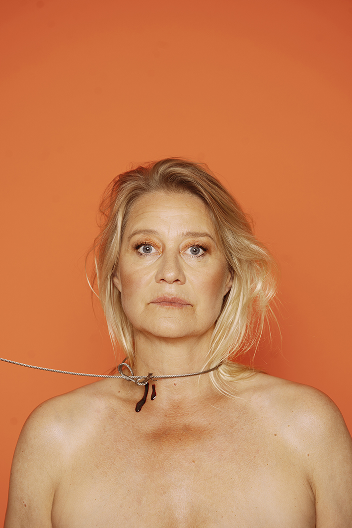 Trine Dyrholm sætter spot på snarekrisen - WWF Danmark