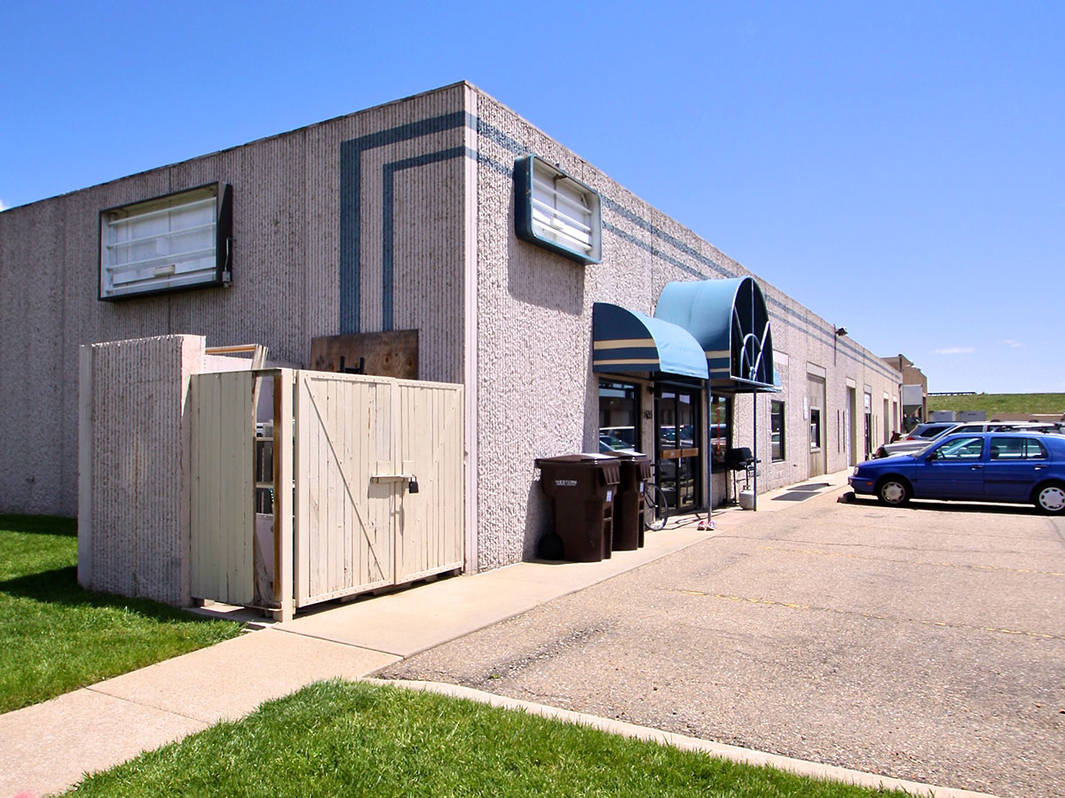 3655 3695 Frontier Avenue WW Reynolds Companies