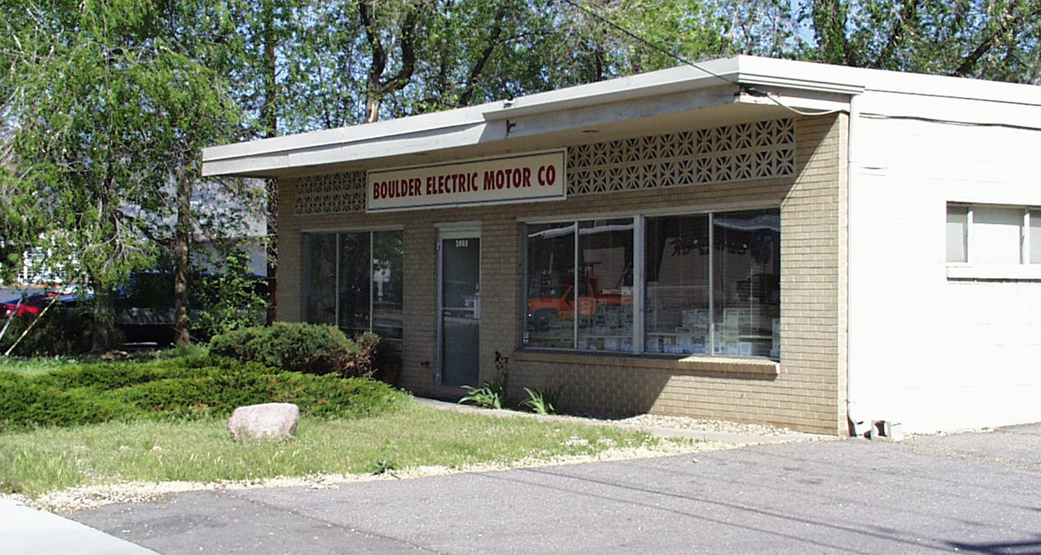 3865 Walnut Street WW Reynolds Companies