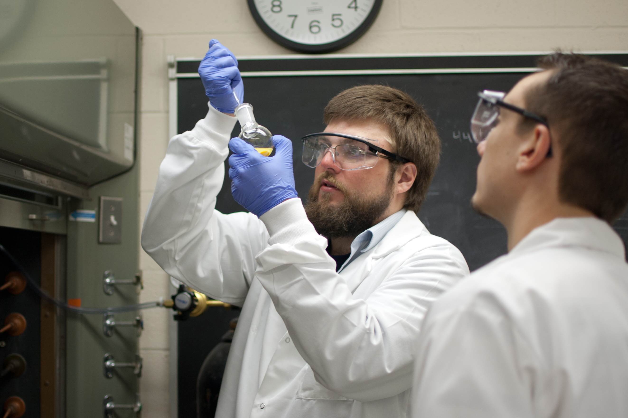 Choose Ohio First Scholarship Available to Chemistry