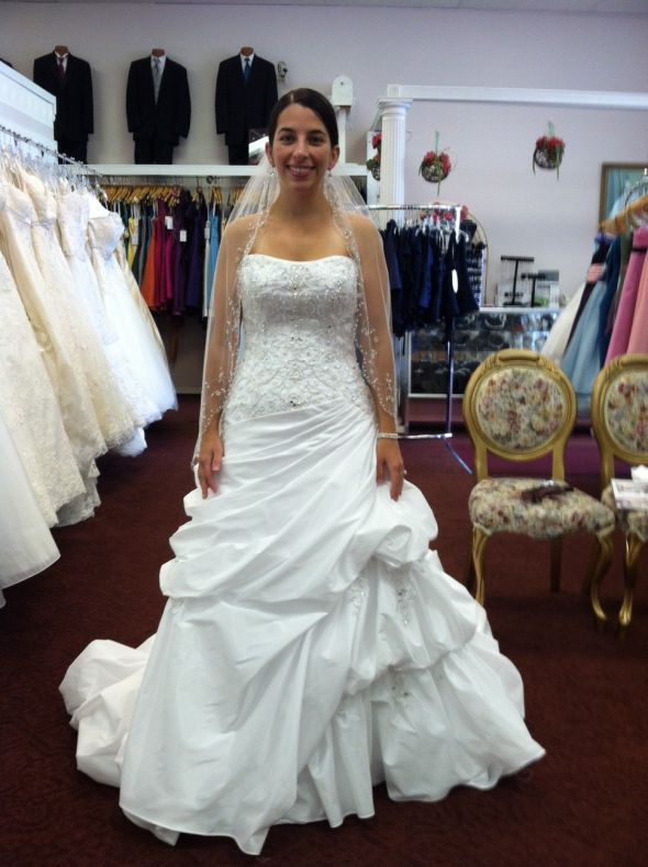 Wedding Dresses For Short Curvy Brides Uk bestweddingdresses