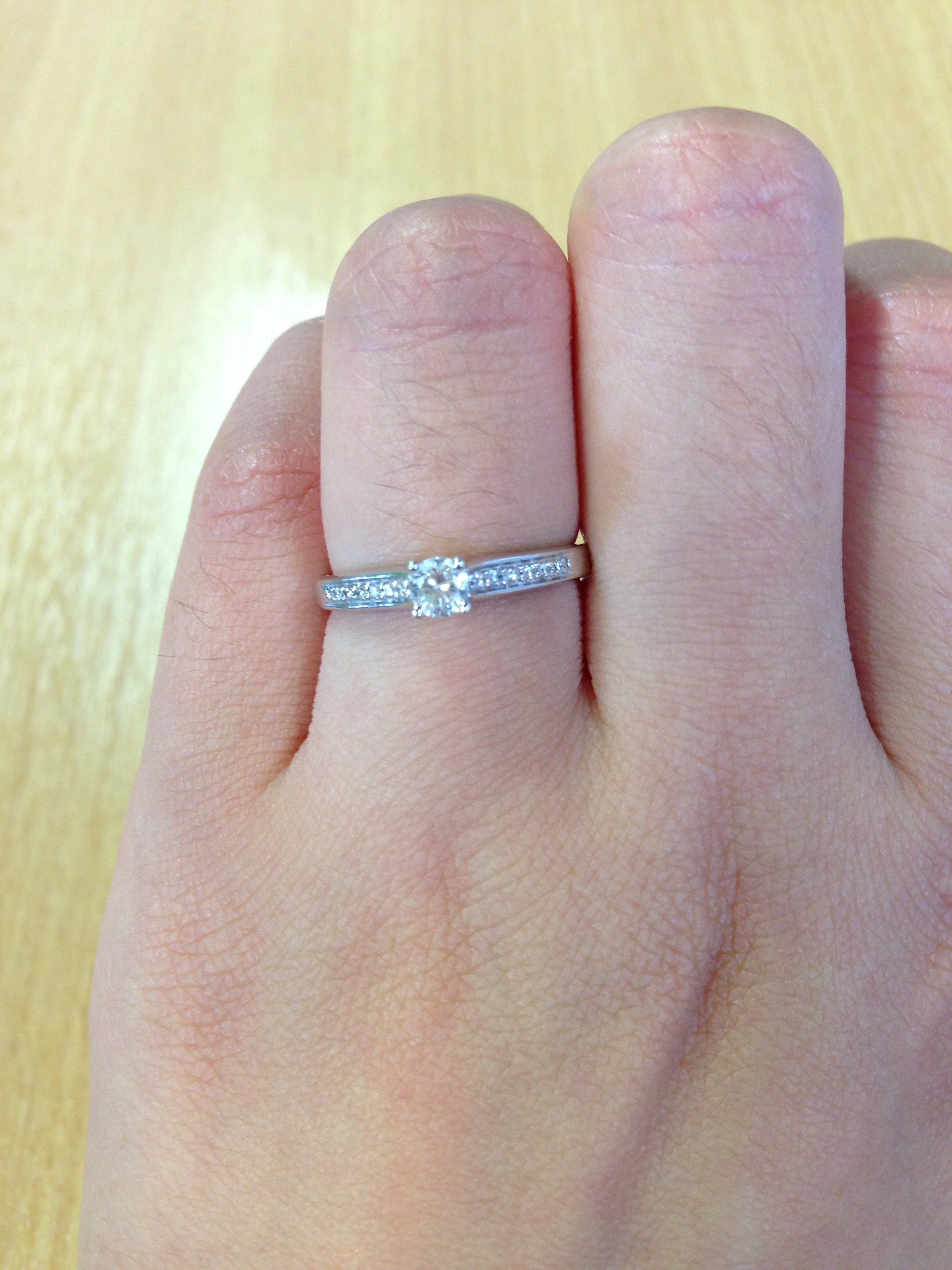 0.10 and 0.20 carat diamond rings (pics)