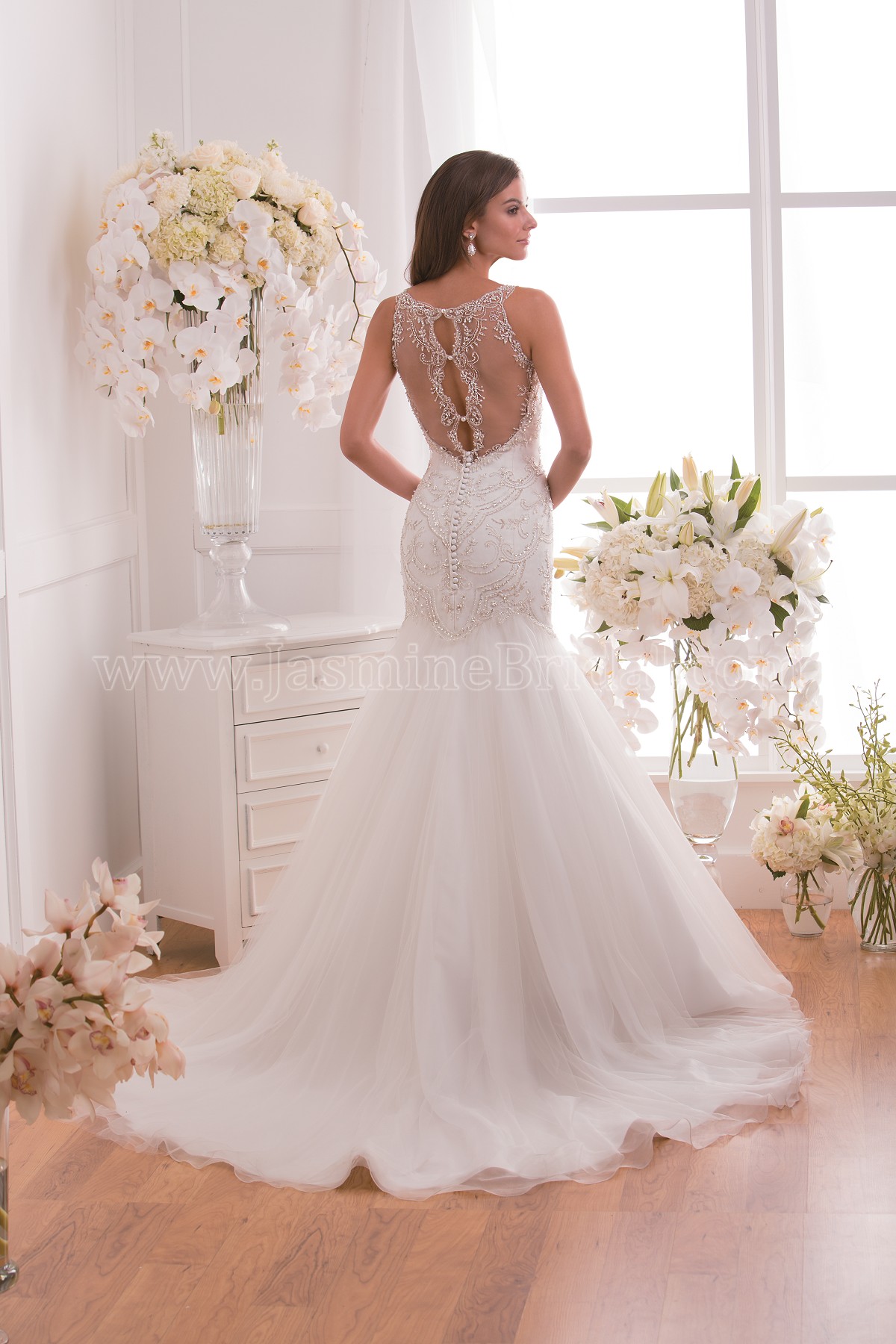CALLING ALL BLING WEDDING DRESSES!! PICTURES PLEASE!!