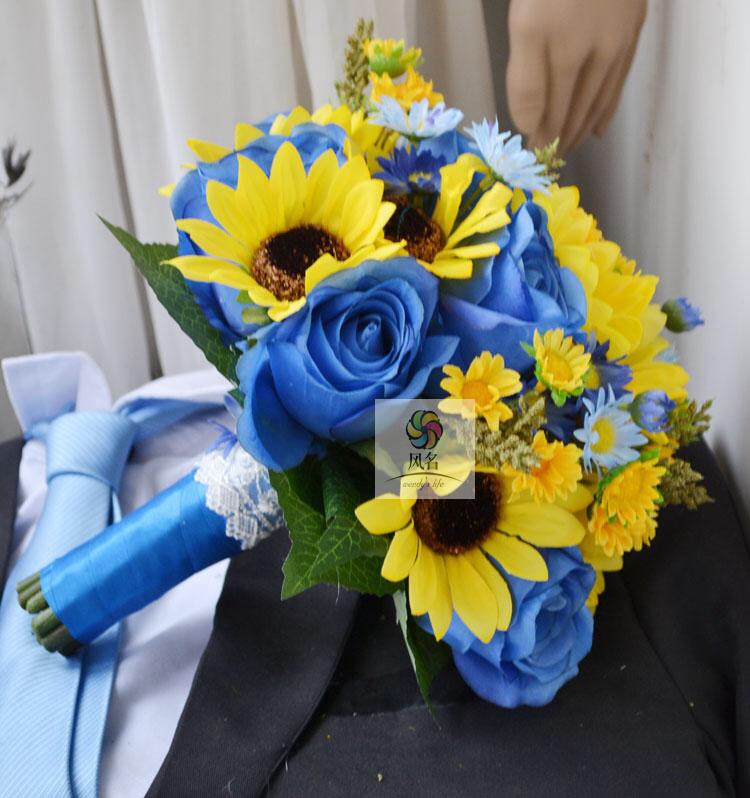 Flowers to go with daisies in a Navy/Light blue/Yellow rustic wedding