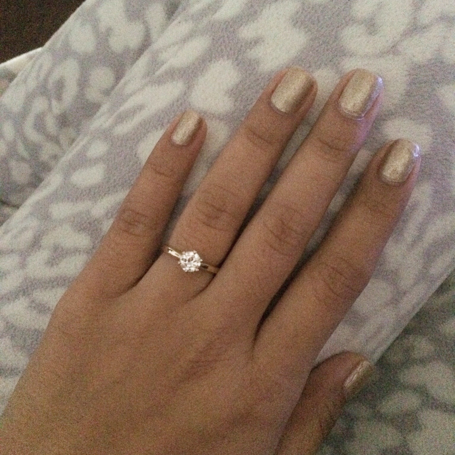 Seeking pics of 1/2 carat to 3/4 carat diamond erings on size 5 finger