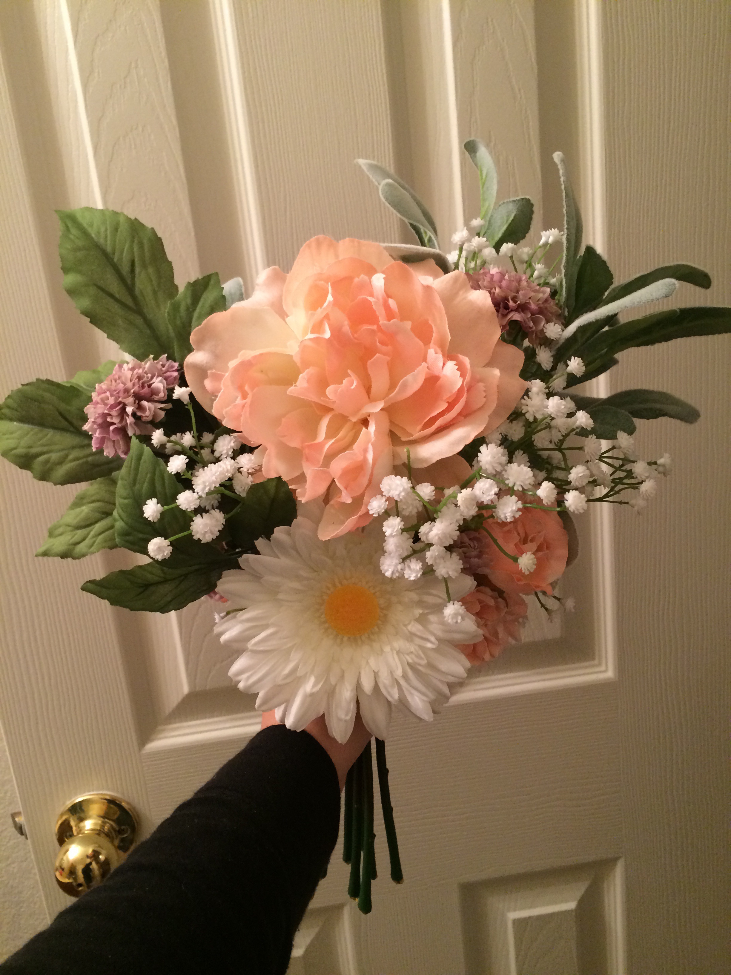 My Wilton's Fresh Look Bouquet Holder and flowers!