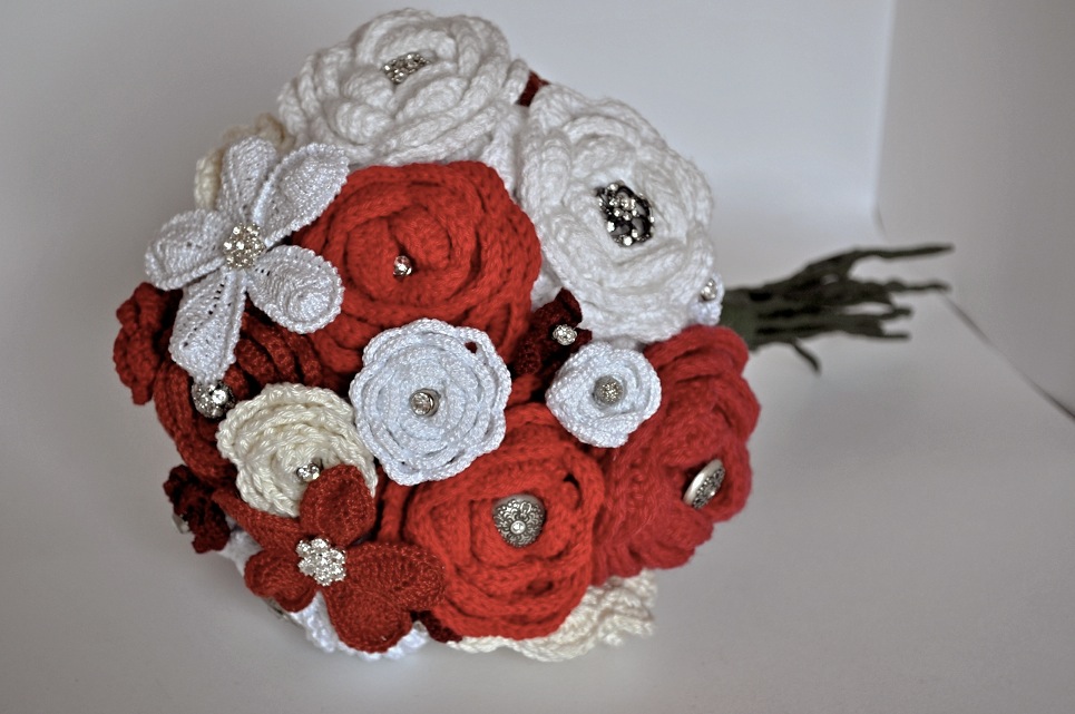 Anybody DIY a crochet bouquet?
