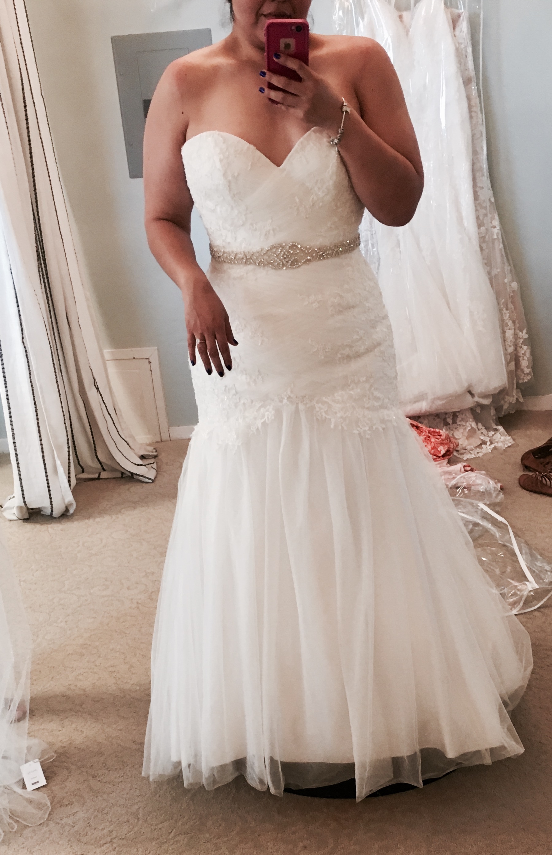 Show me your dresses! Pictures please!
