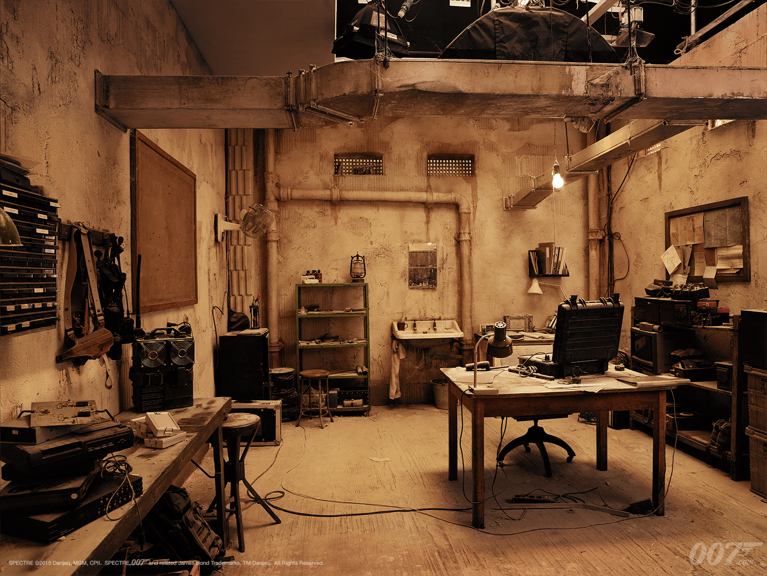 The Official James Bond 007 site SPECTRE ARTWORK TO BE AUCTIONED