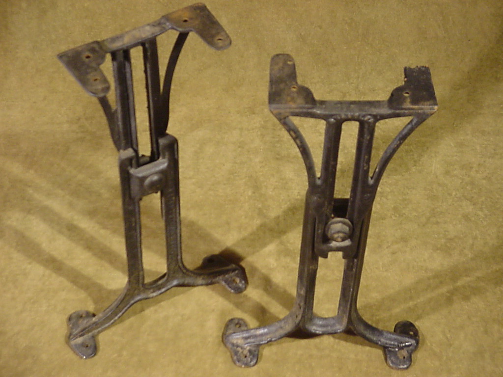 ANTIQUE CHANDLER ADJUSTABLE CAST IRON LEGS JUNE 9, 1898 Industrial