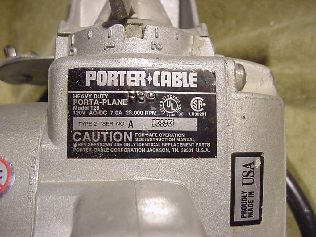 PORTER CABLE PORTAPLANE POWER PLANER mod 126 IN METAL CASE & extra new