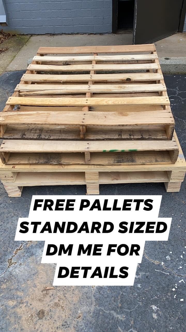 Free Wood Pallets (x4) in Chamblee, GA, USA • 1001 Pallets