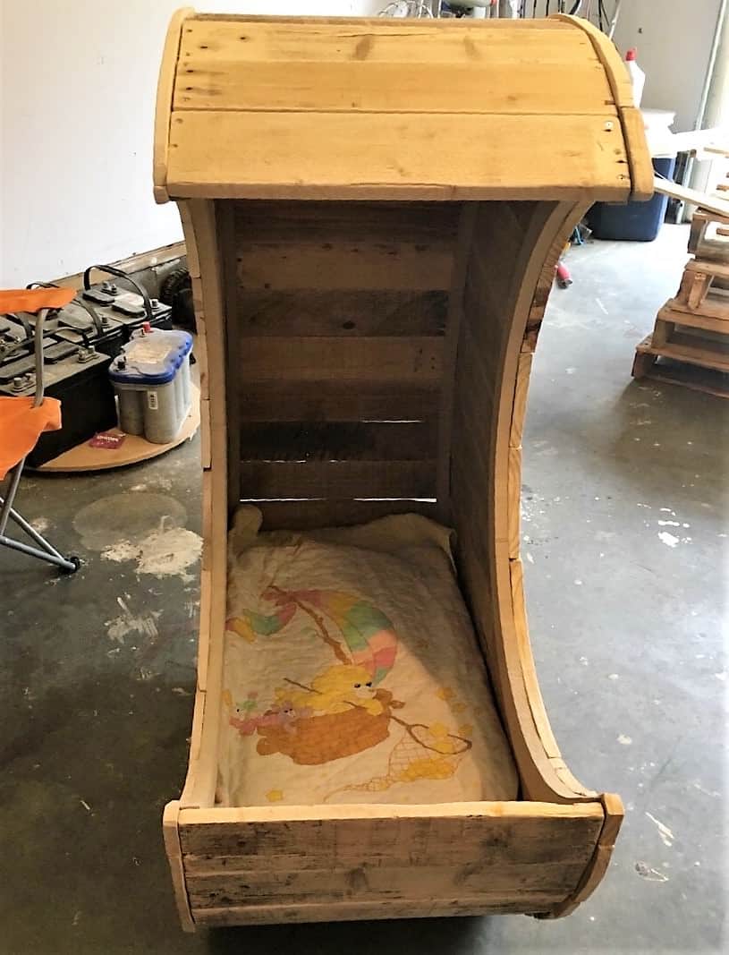 Adorable Pallet Moon Crib Pair! • 1001 Pallets