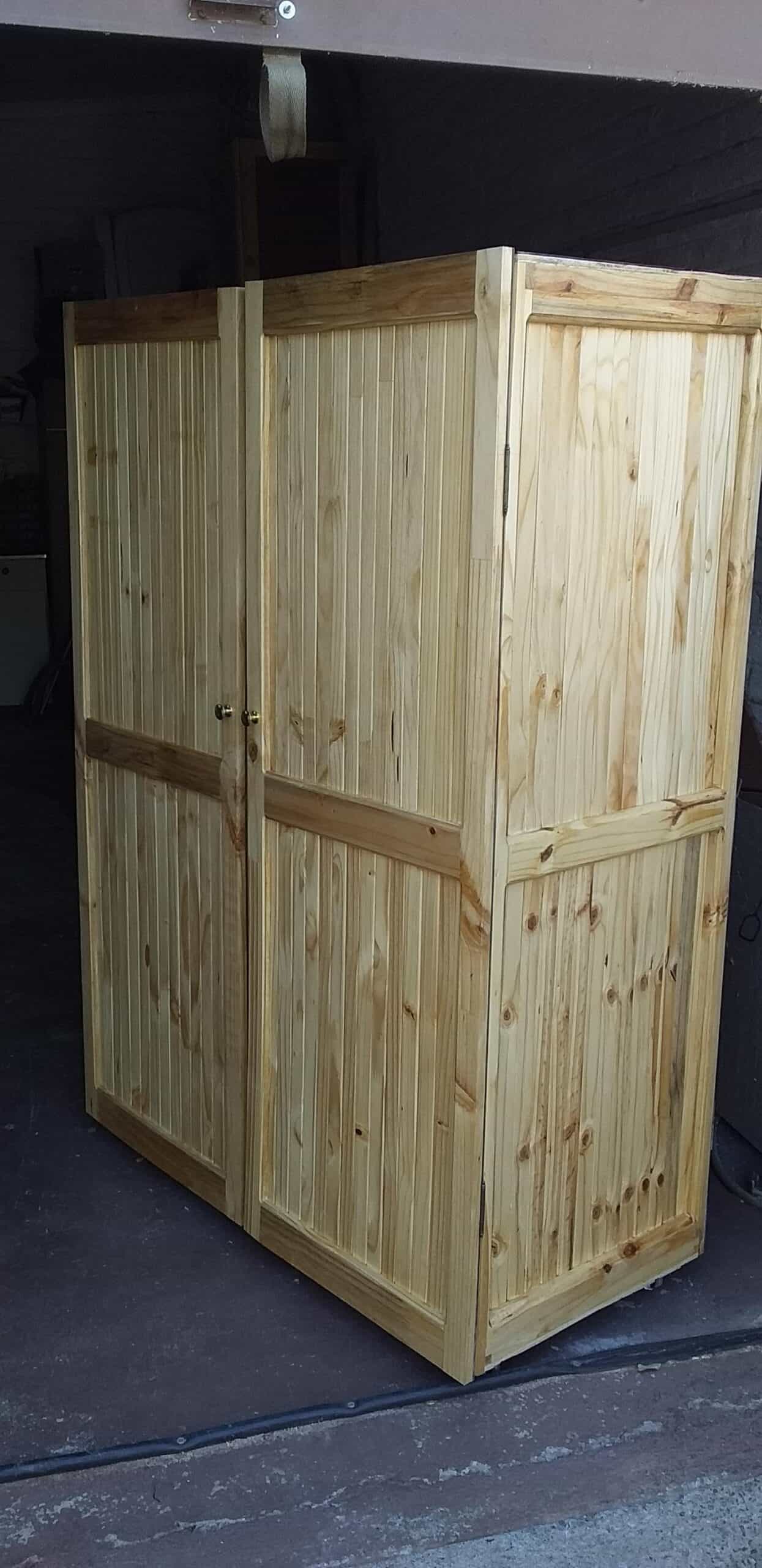 How I Made This Pallet Wardrobe • 1001 Pallets