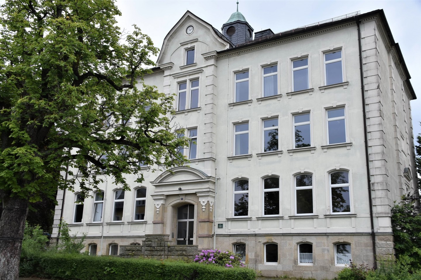 Erkundungsarbeiten am Portal der Parkschule Münchberg 100 Hof