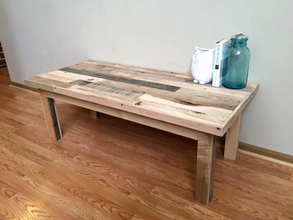 Delightful Pallet Coffee Table