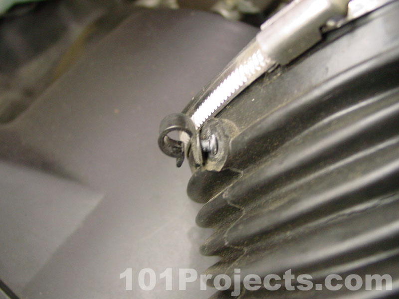 101 Projects for Your BMW 3 Series Project 28 Reading Fuel Injection