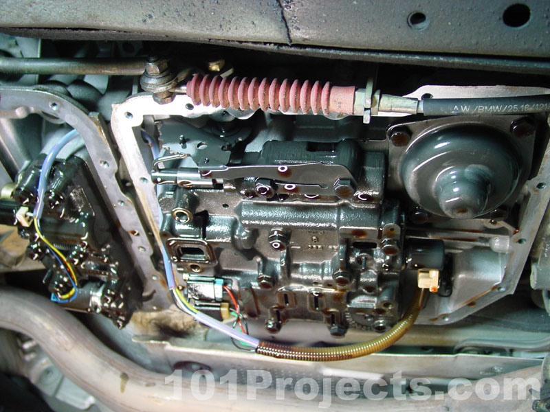 101 Projects for Your BMW 3 Series Project 36 Replacing your