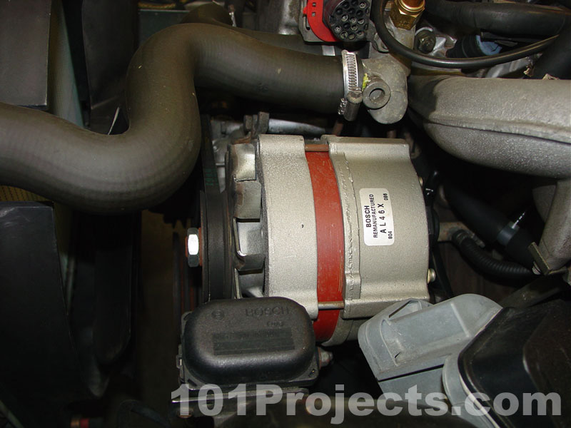 101 Projects for Your BMW 3 Series Project 89 Alternator Repl Photos