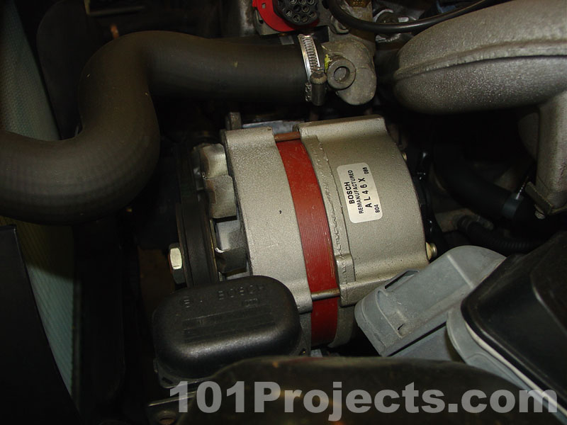 101 Projects for Your BMW 3 Series Project 89 Alternator Repl Photos