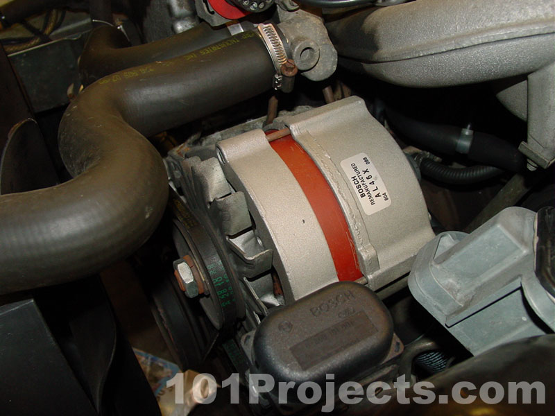 101 Projects for Your BMW 3 Series Project 89 Alternator Repl Photos