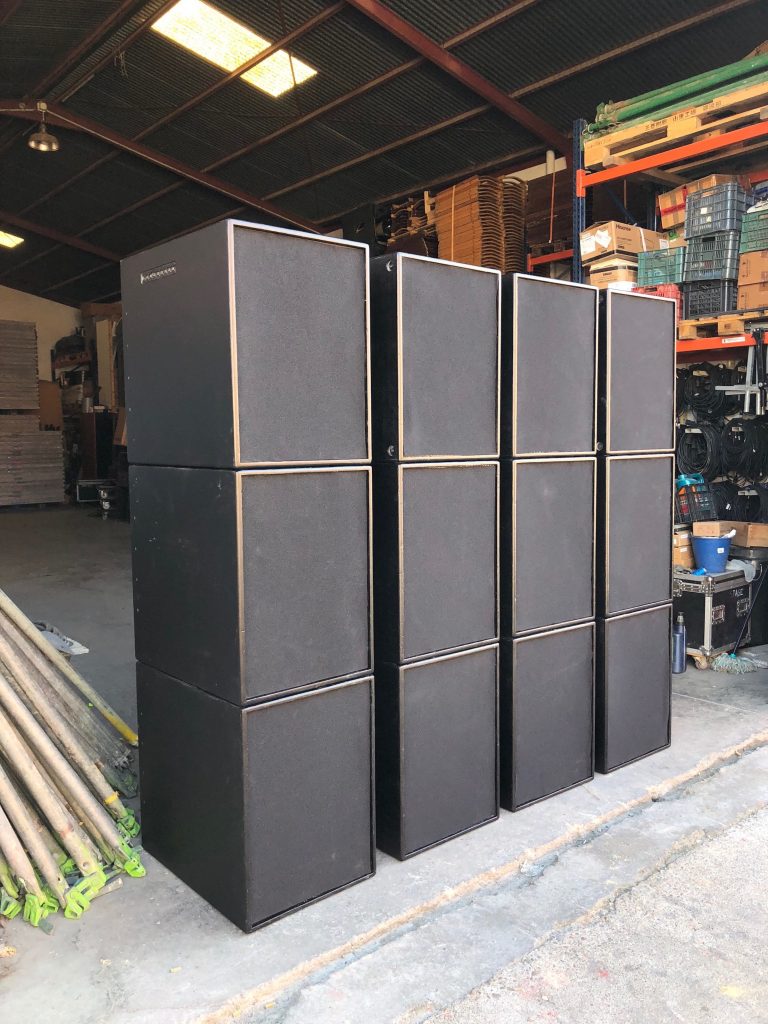 HK Audio Projector Complete System Buy now from 10Kused