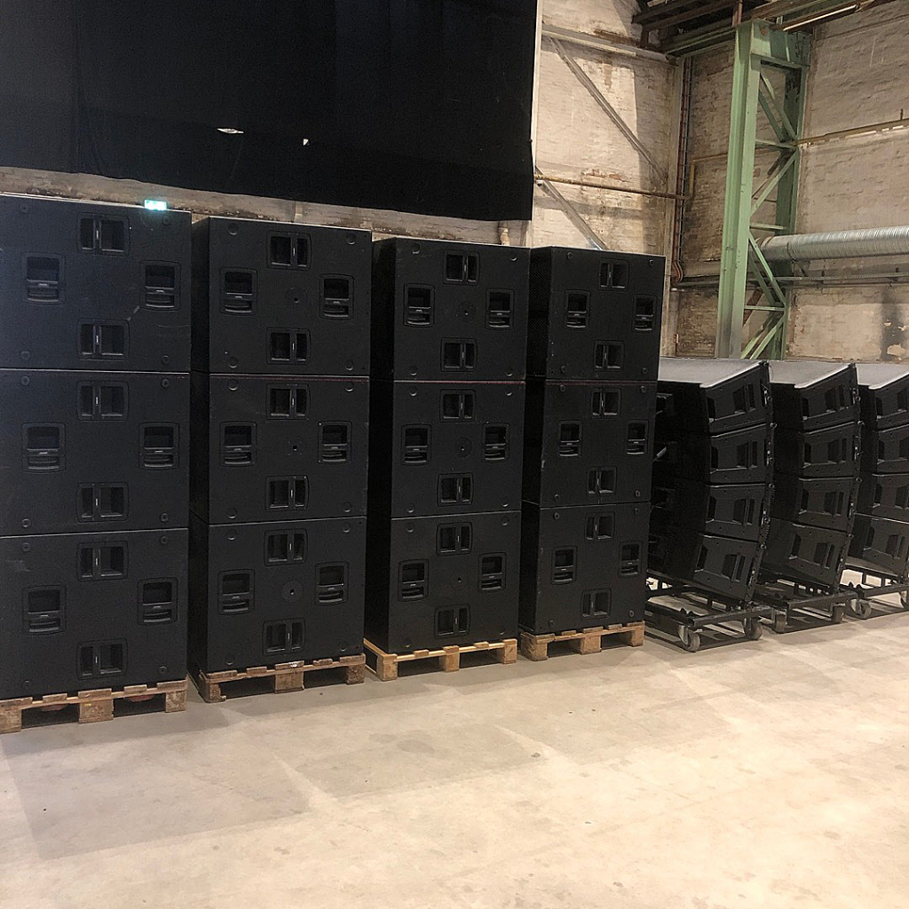 RCF HDL 50 Line Array System Buy now from 10Kused