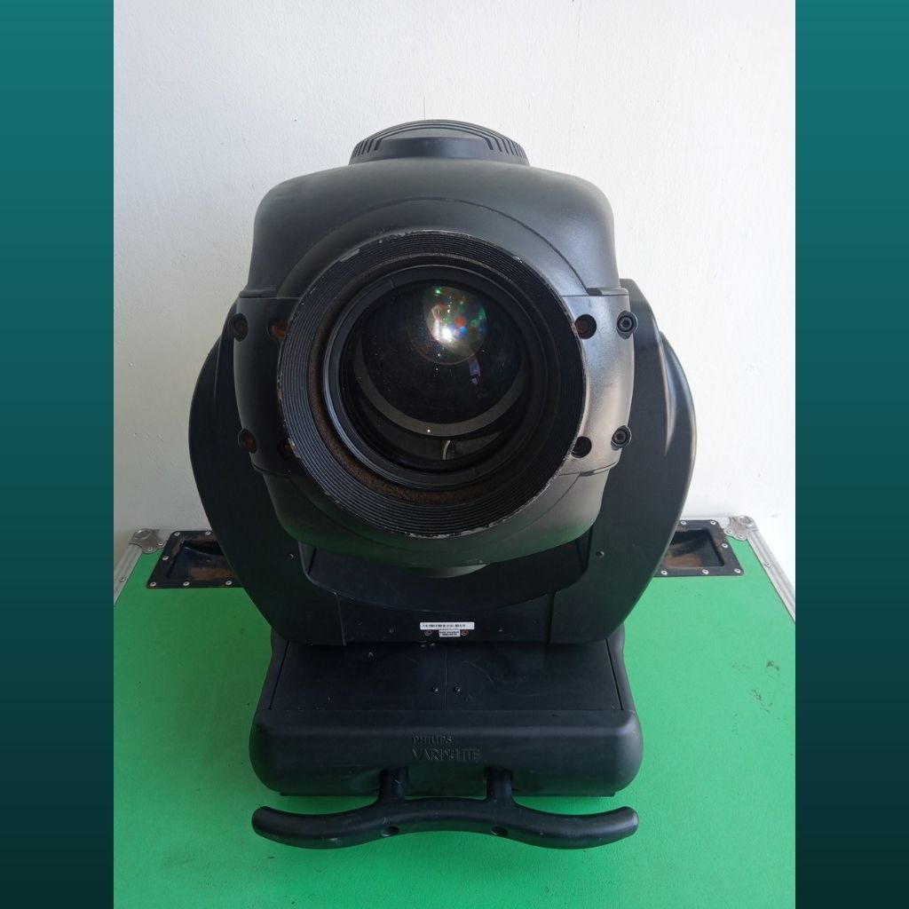 Vari-Lite VL3015 Spot – Buy now from 10Kused