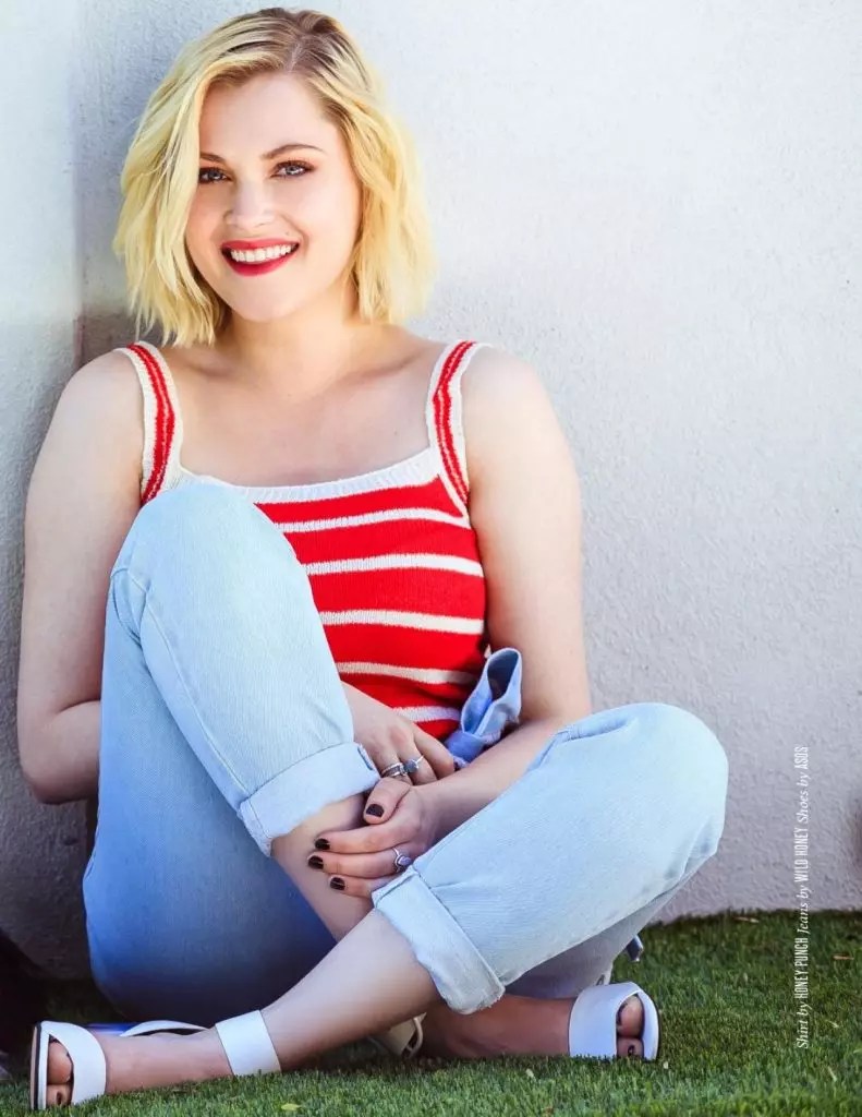 30 Hot Eliza Taylor Boobs Photos - 12thBlog