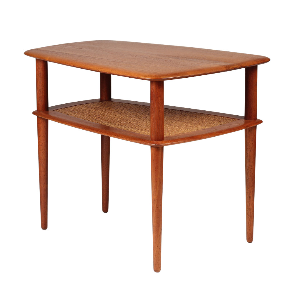 Scandinavian Modern Teak End or Side Table by Peter Hvidt «