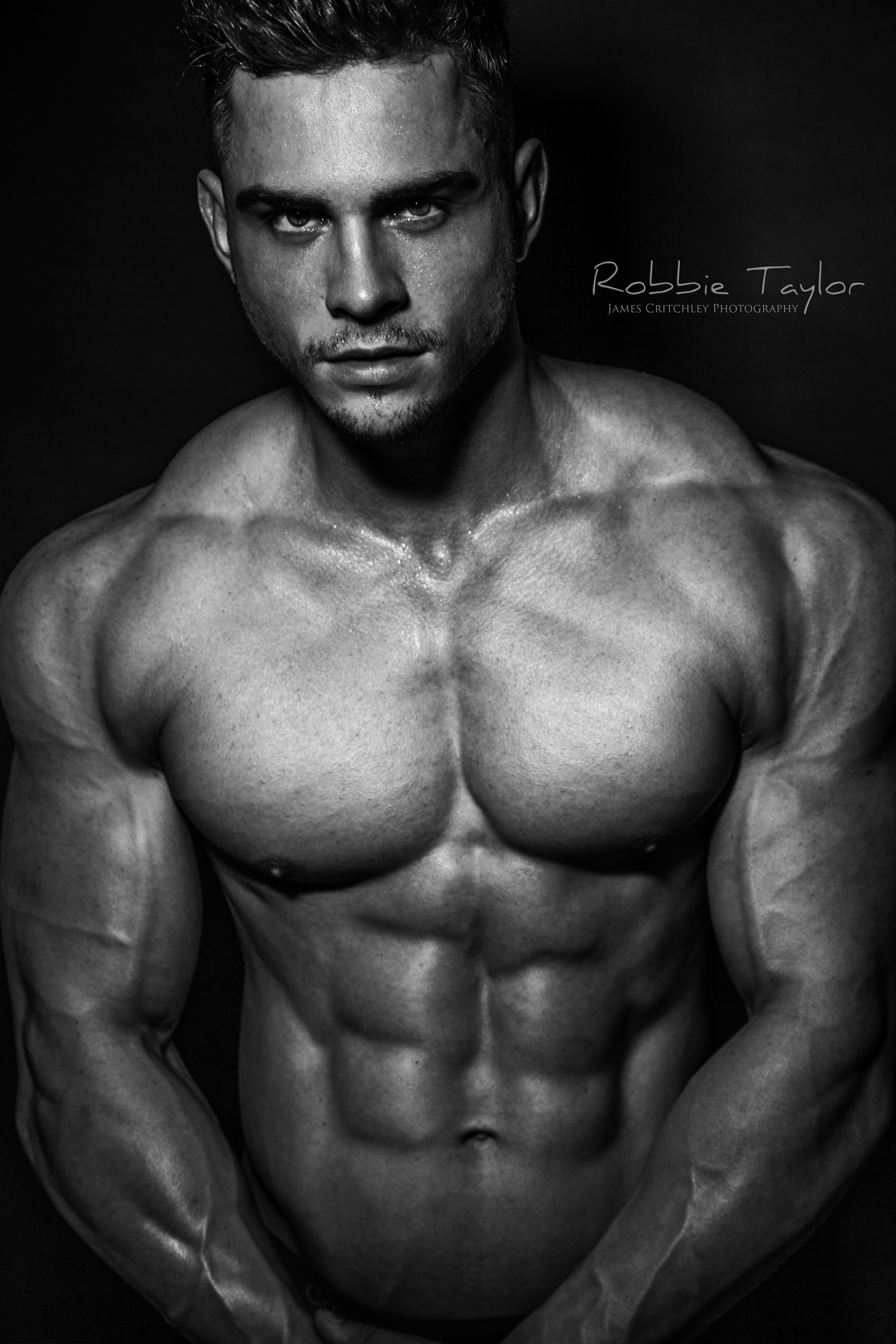 ROBBIE TAYLOR EXPOSED!!! 2bexposed