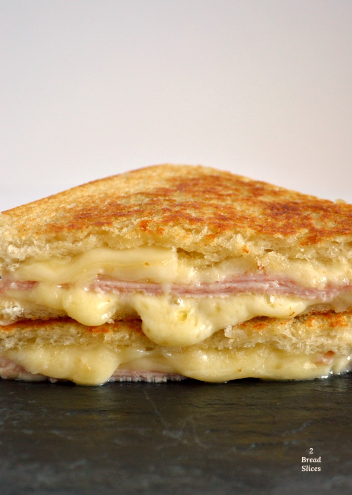 Sandwich Bikini. El sandwich más fácil del mundo. 2 Bread Slices